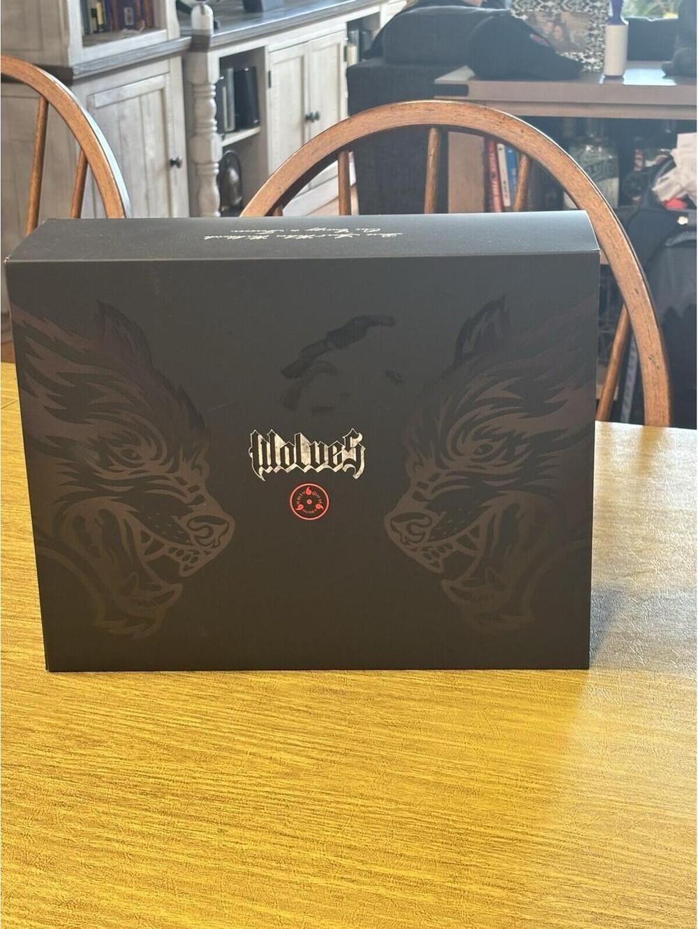 Darc Sport Uchiha Med Box Set NWT Limited Edition - Picture 5 of 6